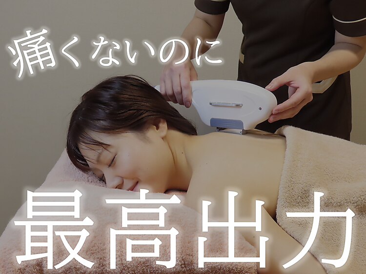 施術シーン：チノザメソッドで肩・首まわりを丁寧にケア